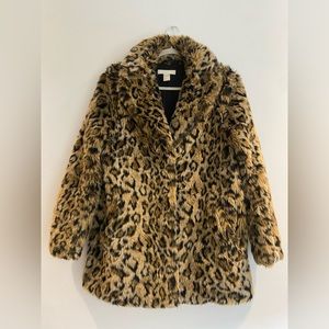 H&M Faux Fur Leopard Print Coat in US 6 🐆